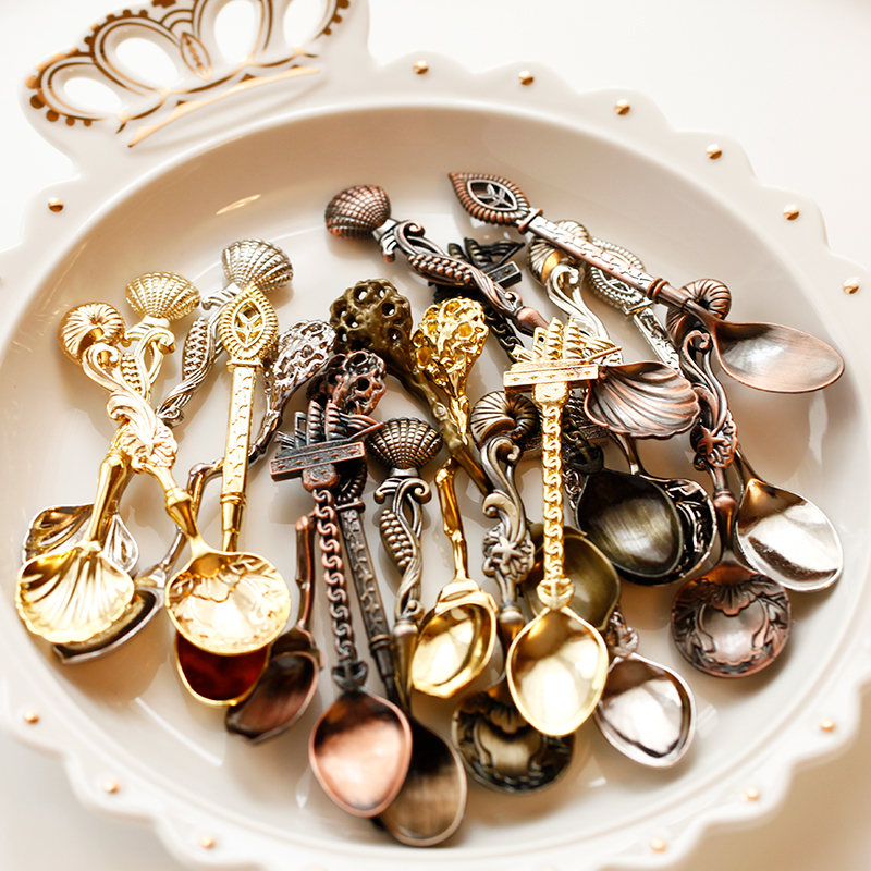 5 st dessert skedar vintage kungligt kaffe spoonteaspoon metall snidade frukt mellanmål skedar för kök matsal bar bestick bestick