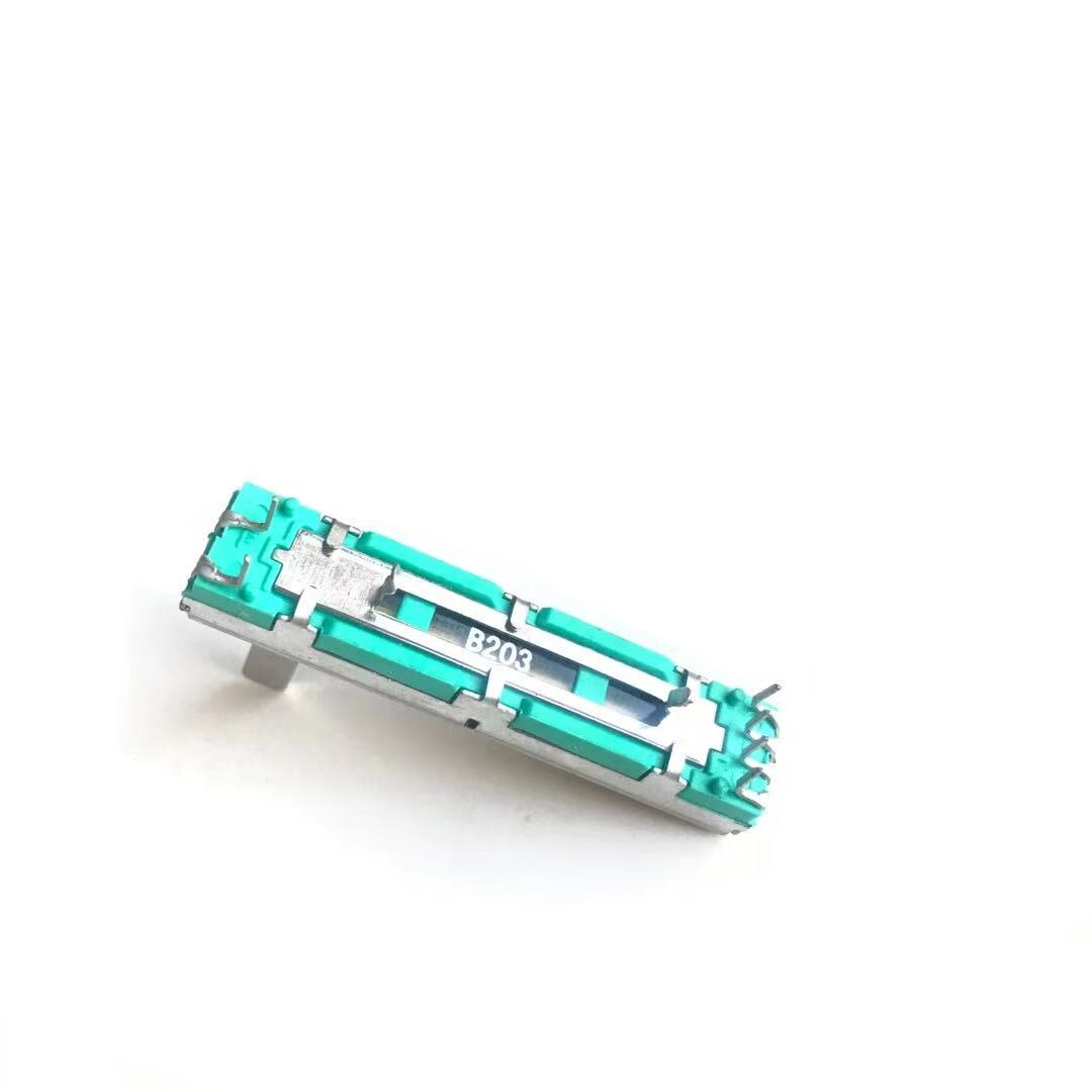 20pcs/lot 45MM Potentiometer B10K B20K B50K B100K Original Potentiometer mixer fader B10K 45MM B10KX2 B20K*2 B50K*2: 20pcs B20K Ohm