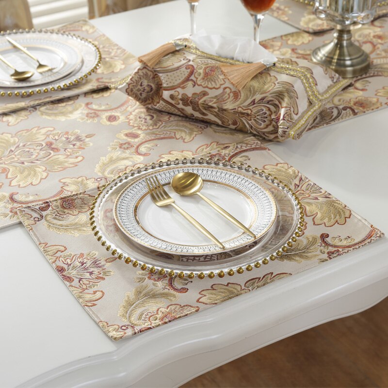 Eurooppalainen klassinen jacquard-tabletti kodin ylellinen kangas kulho matot lasinalus ruokapöytä sisustus länsimainen ruoka lämmöneristys pöytämatot