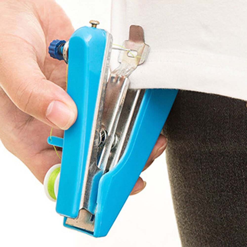 1pc Portable Mini Manual Sewing Machine Simple Operation Sewing Tools Sewing Cloth Fabric Handy Needlework Tool
