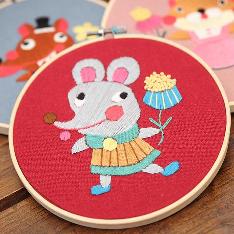 Cartoon Animal Embroidery Kit with Bamboo Hoop DIY Needlework Cross Stitch Handmade Kit for Beginner Sewing Art Home Decor