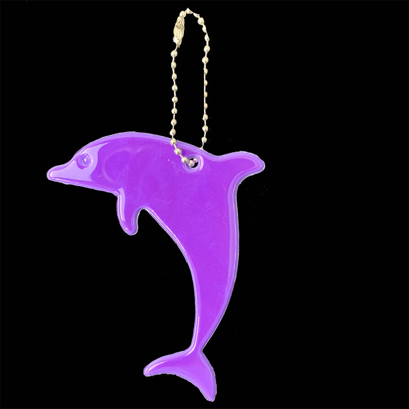 Dolfijn Zachte Pvc Reflecterende Sleutelhangers Auto Sleutelhangers Hanger Charm Bag Accessoires Voor Verkeersveiligheid Gebruik: Purple