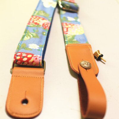 Original portable sweet strawberry ukulele case: straps