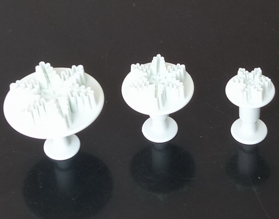 3Pcs Snow Flake Snowflake cake Cutter Mold Fondant Cake Tools Plunger Decorating Craft Fondant Cake Decorating Tools