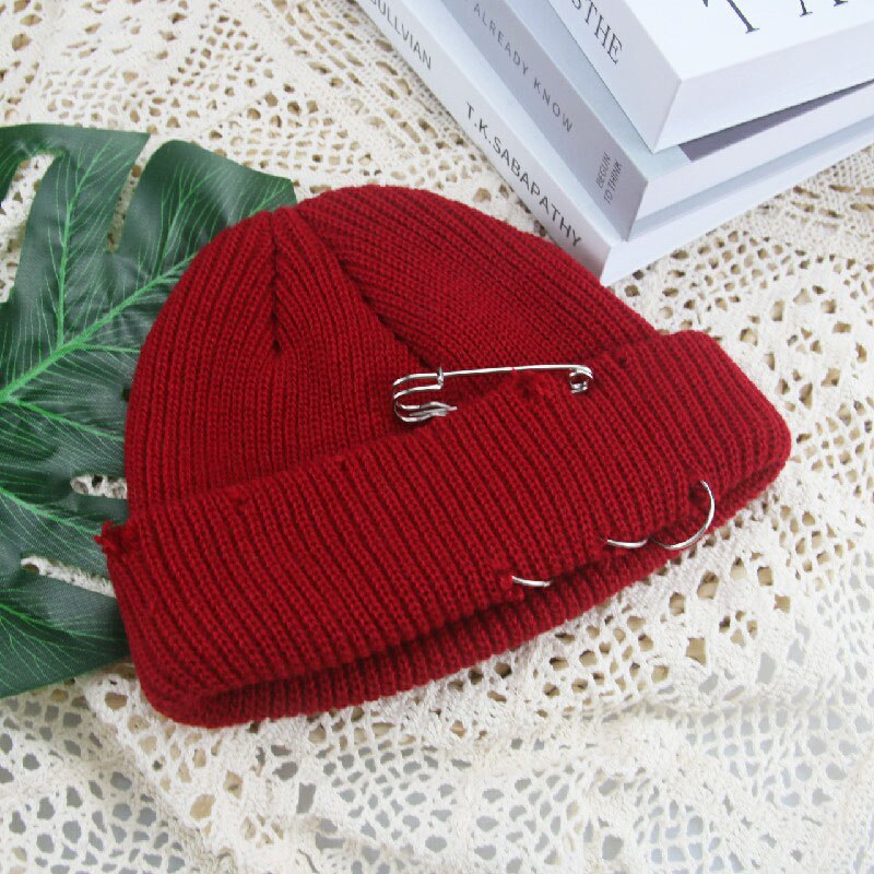 Hoeden Voor Vrouwen Mutsen Effen Broche Gat Skullies Vrouwen Hoeden Casual Party Unisex Straat Hiphop Winter Hoeden Sombrero de Mujer: wine red