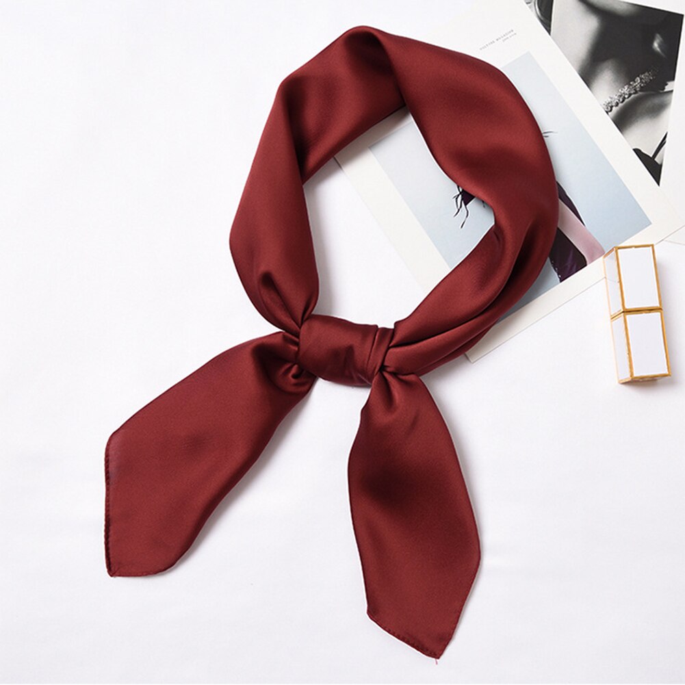 Solid halsduk kvinnor huvudduk för hår rosa grön vit sidenhalsduk dam 70cm*70cm fyrkantiga bandanas dam halsdukar: Vinröd