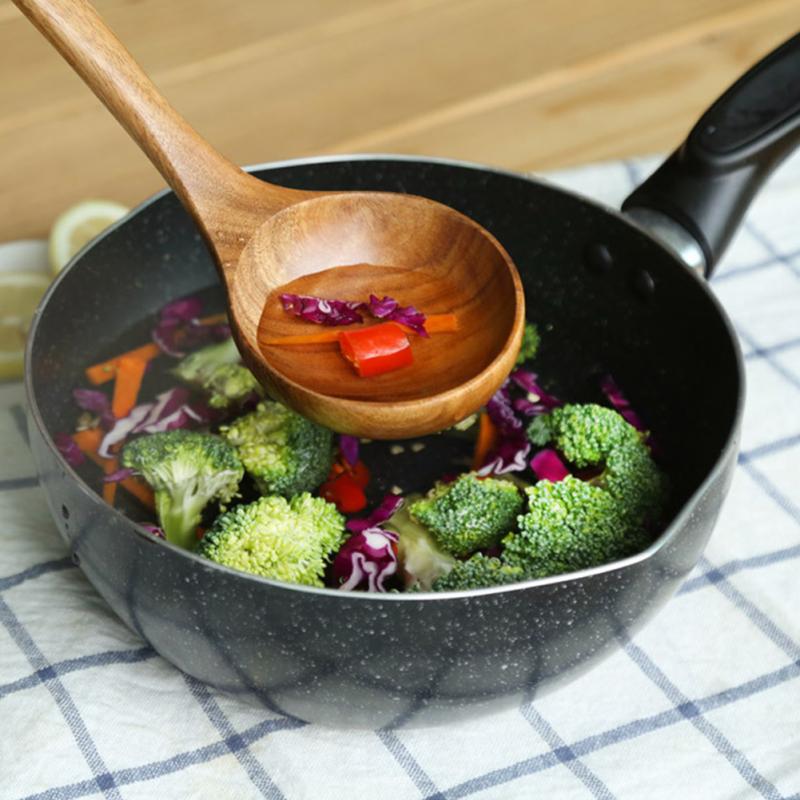 Cuillères spatule en bois | Ustensiles de cuisine, rétro en bois, ustensiles de cuisine domestiques, ustensiles de cuisine, cuillères légères, ustensiles de cuisine avec trou de suspension 7 Types