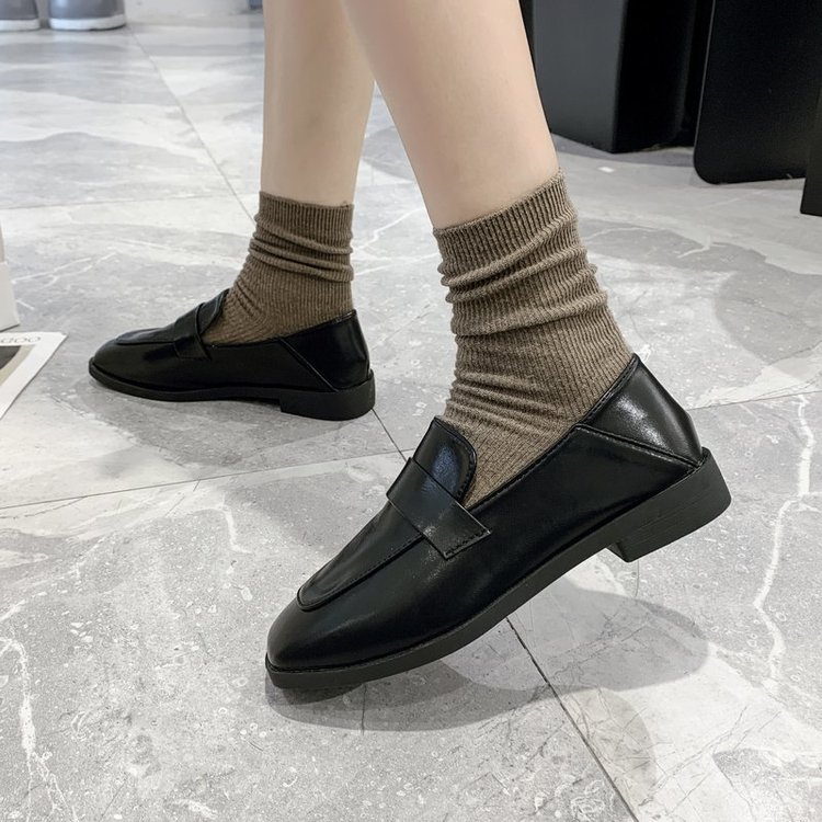 Zapatos coreanos de estilo británico, zapatillas informales combinables con tacones para mujer, mocasines de otoño con piel de punta cuadrada y boca baja