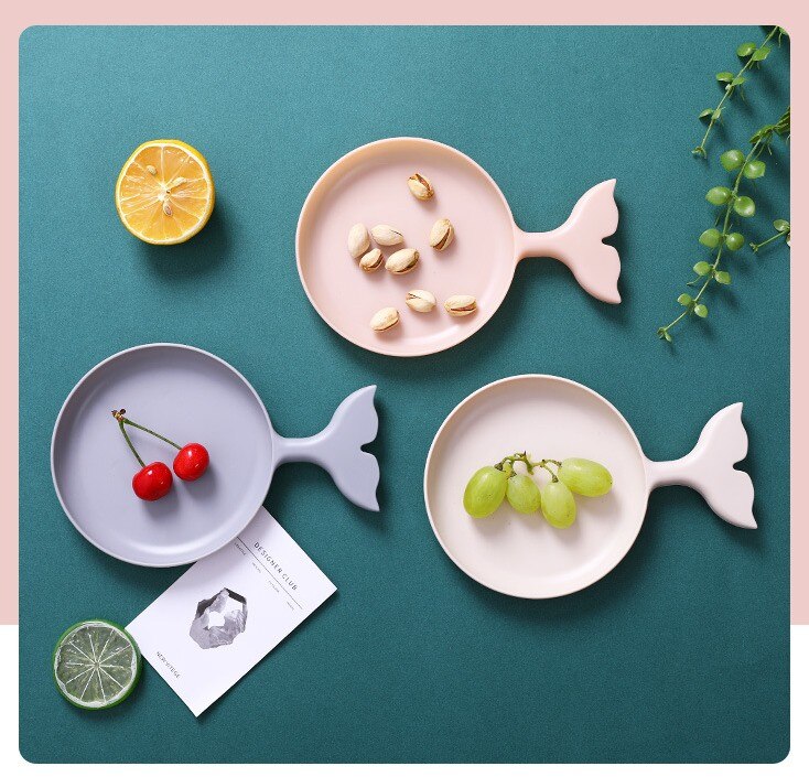 Plateau de service de plateau d'apéritif rond de alimentaire léger avec poignée de queue de poisson pour fruits de collation de Sauce belle: WHITE