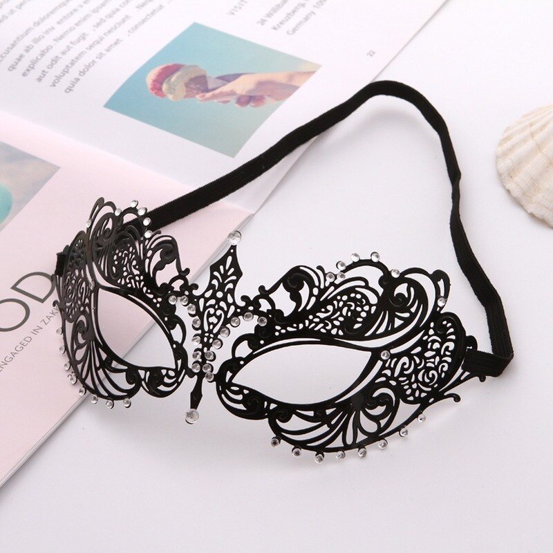 Metal Hollowed-out Diamond Mask Dance Half Face Eye Mask Half Face Small Tip