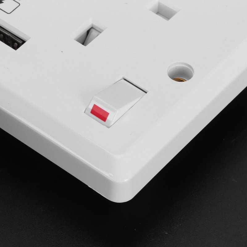 USB Wall Socket with Leakage Protection Switch Intelligent Multi Plug Outlet UK 250V
