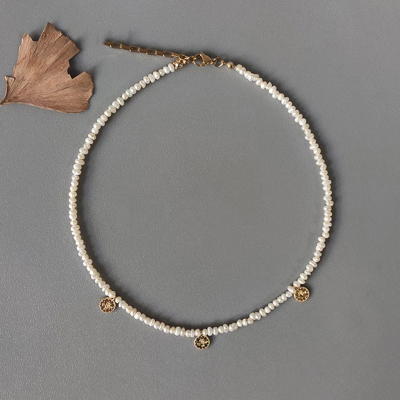 Feminino requintado pequeno colar de pérolas de água doce artesanal ajustável frisado gargantilha moda boêmio jóias presentes atacado
