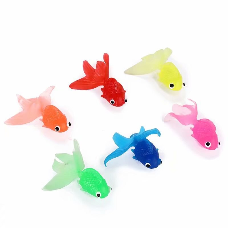 5 pz/set Per Bambini In Gomma Morbida Pesce D&#39;oro Del Bambino Giocattoli Da Bagno per Bambini di Simulazione Mini Pesci Rossi di Acqua Del Bambino Divertimento di Nuoto Della Spiaggia regali