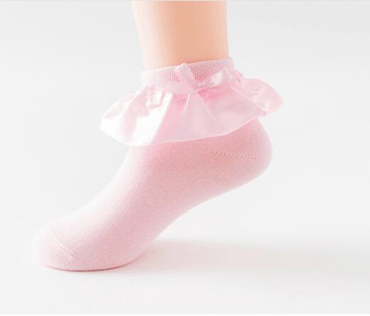 Kindersokken voor meisjes, grote kanten sokken van zuiver pigment, prinsessensokken voor meisjes, satijnen kanten sokken van katoen voor bruiloften en feestjes: Lichtroze satijn / 4 to 6 jaar m