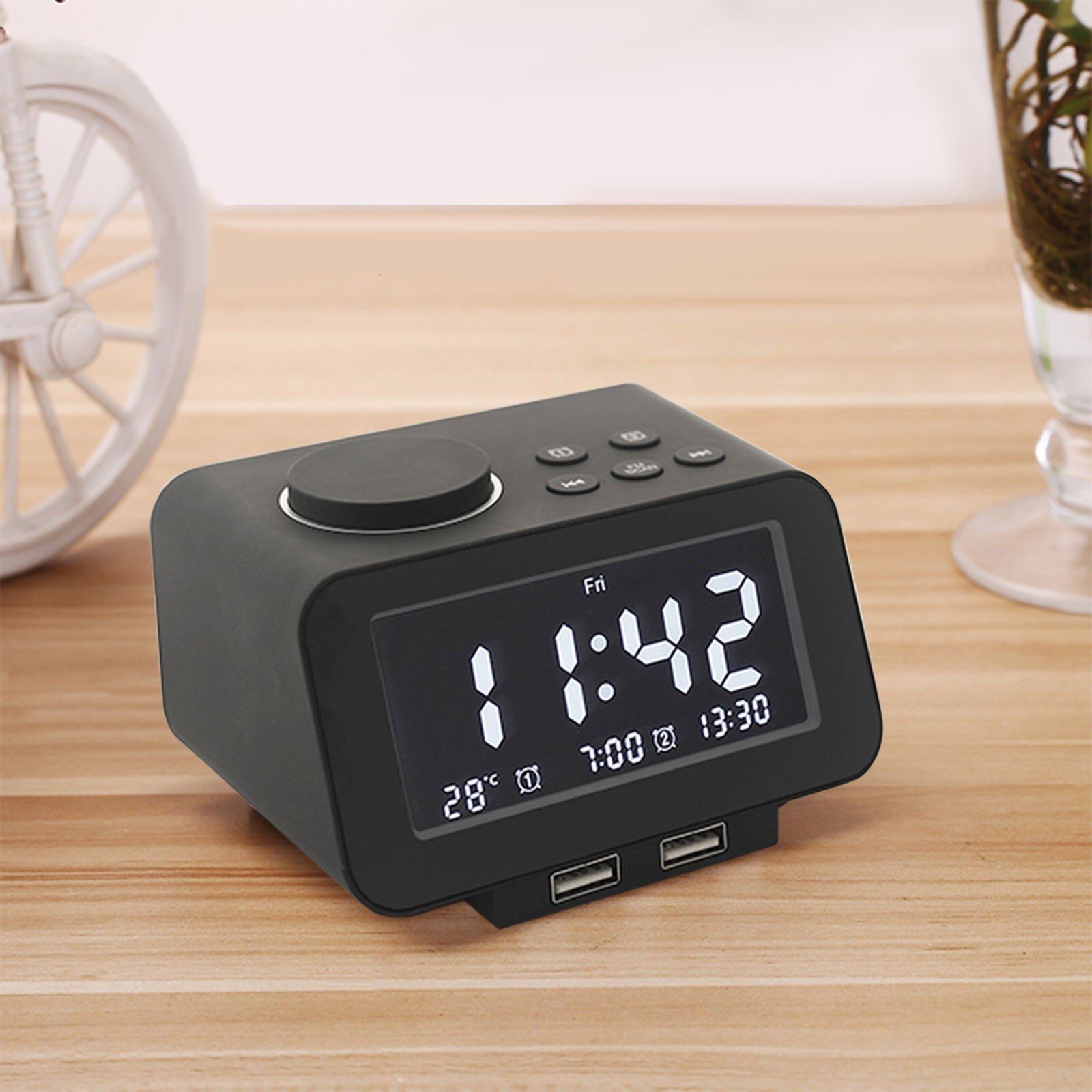 Alarm Clock Radio FM Radio Dual USB Port for Charging Temperature Display Clock Radio radio alarm clock