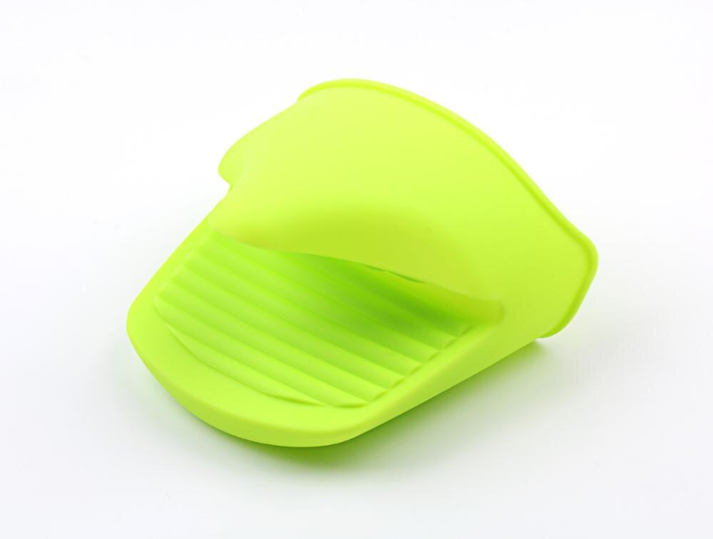 1Pcs Silicone Hittebestendige Handschoenen Clips Isolatie Non Stick Anti-Slip Pot Darm Houder Clip Koken Bakken Oven mitts: Gloves-green