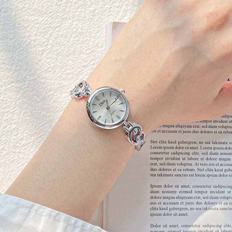 Luxe armbandhorloges voor dames, kleine wijzerplaat, roestvrij staal, quartzhorloge, casual dameshorloge, dameshorloge: Zilver