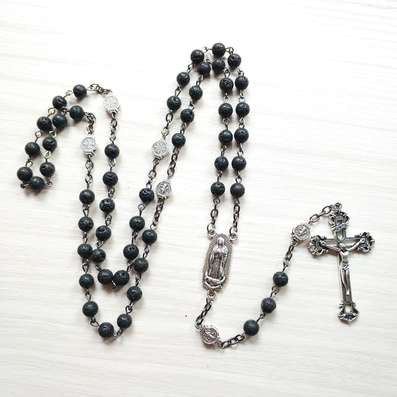 Qigo collana con rosario nero cattolico ciondolo a croce lunga san benedice per uomo donna gioielli religiosi in preghiera