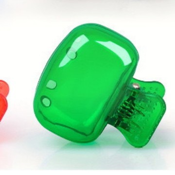 Newest Toothbrush Storage Clip Household Travel Portable Anti-dust Toothbrush Head Protector Multiple Functions Travel Organizer: green
