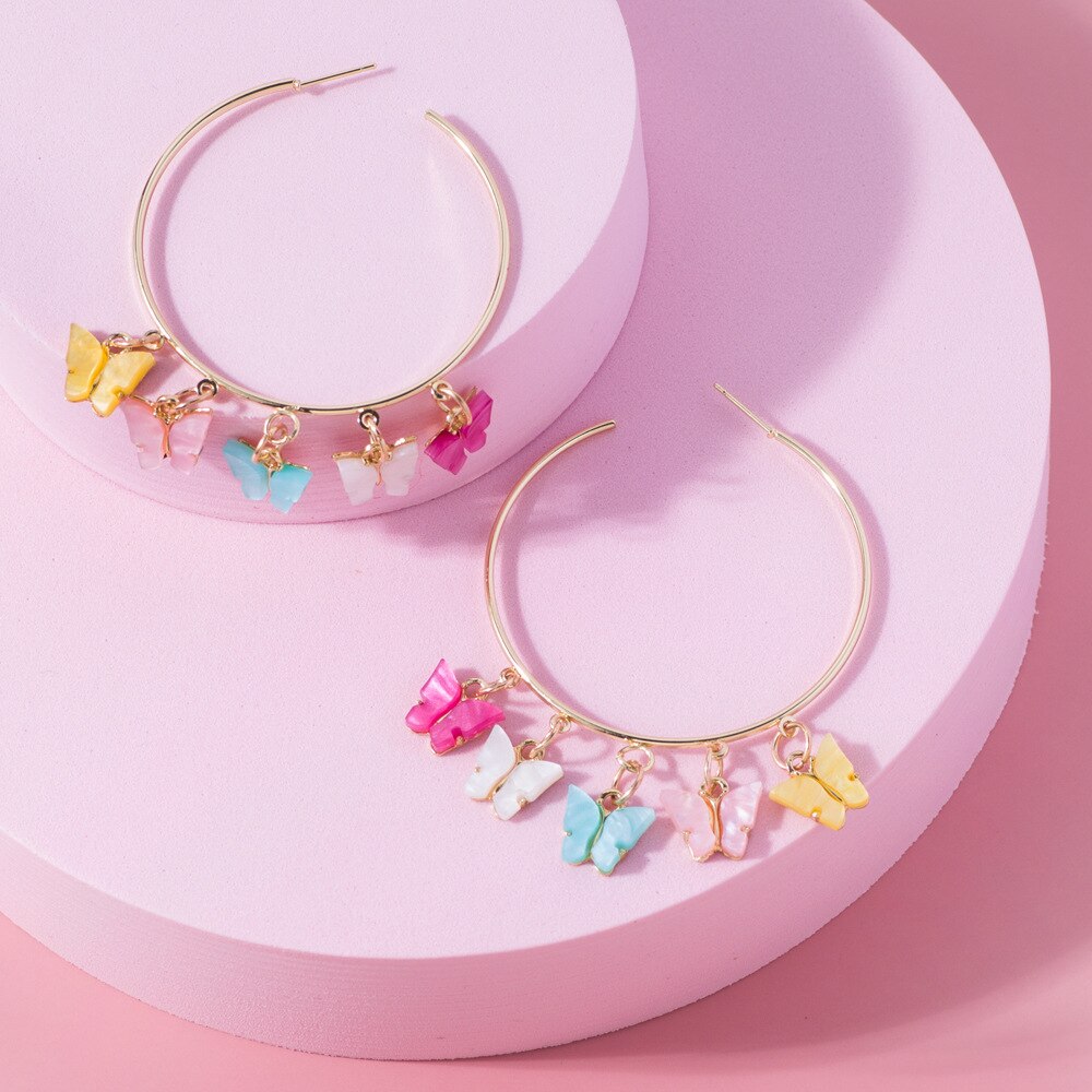 Moda akrylowy motyl naszyjnik z frędzlami dla kobiet wielobarwne cukierki kolorowe motyle łańcuszek robić obojczyka choker komunikat biżuteria