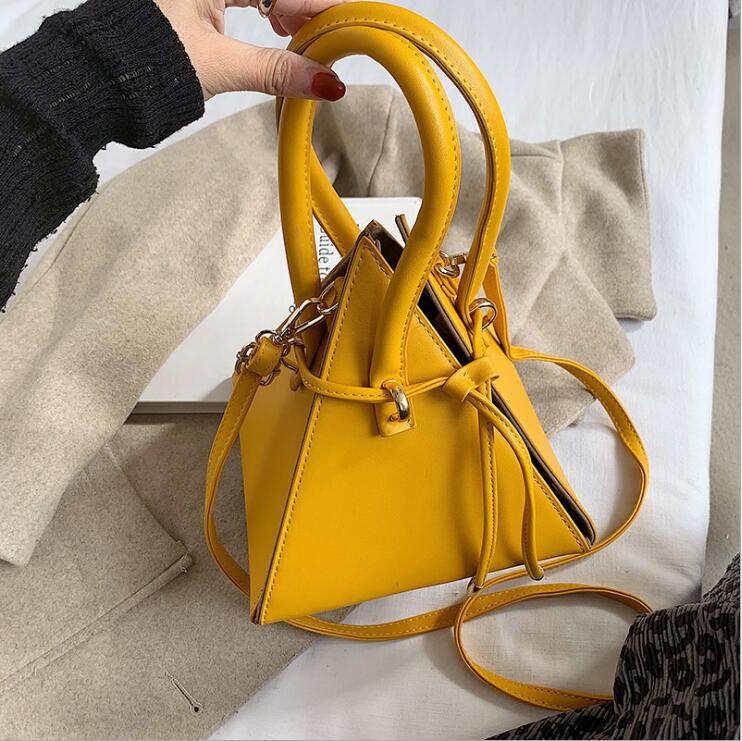 Lederen Handtas Mini Driehoek Vrouwen Clutch Purse Handtas Dame Beroemde Kettingen Tassen Portefeuillesubsidies Femme: YELLOW