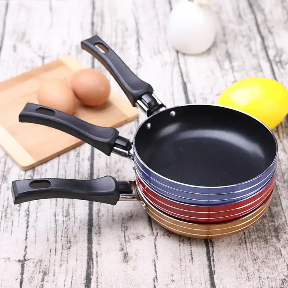 12.5 Cm Mini Koekenpan Non-stick Stalen Koekenpan Pot Steelpan Willekeurige Kleur Voor Kookgerei Keuken Kookgerei