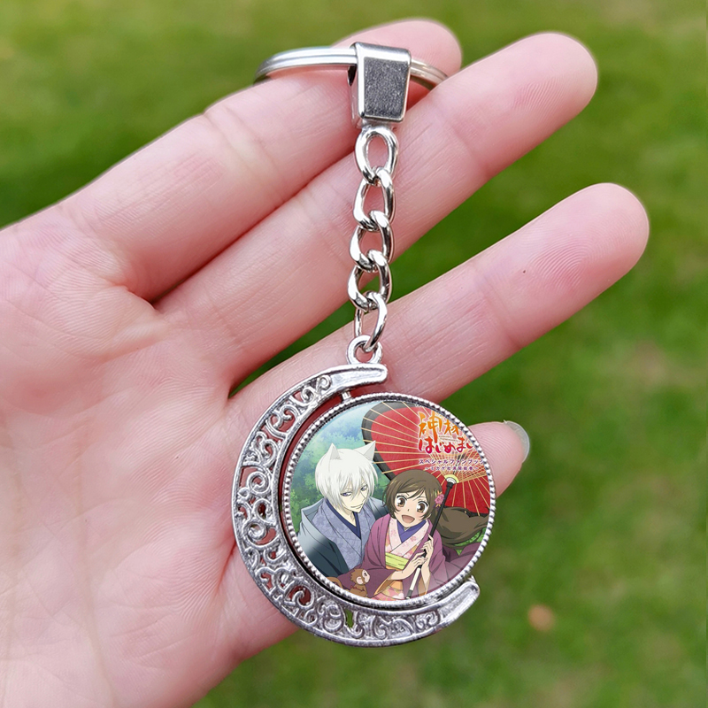 Kamisama Kiss-Llavero con póster para hombres y mujeres, pareja, figura de amor, Momozono Nanami, colgante de Luna giratoria de cristal, de Anime: Plata