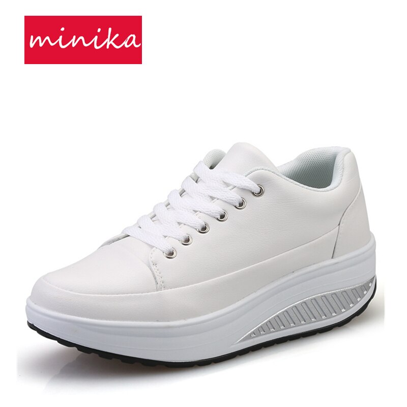 Nowe PU Lady Swing buty dla kobiet 4.5CM wysokość zwiększona wygodne odchudzanie tonujące buty sznurowanie czarne białe kobiety trampki