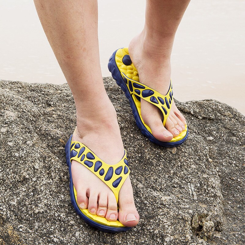 Chanclas de de verano para hombre, cómodas zapatillas de baño de masaje para hombre, sandalias masculinas baratas de X1371 35