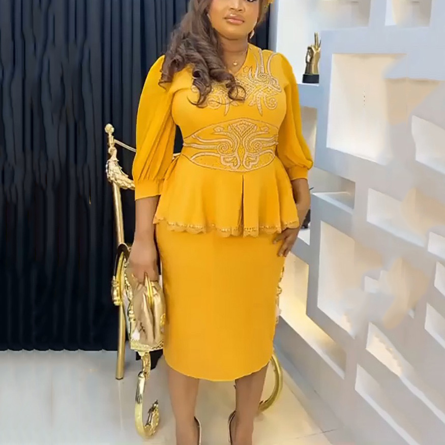 Eleganti gonne africane da 2 pezzi impostato camicetta e gonne aderenti con scollo a V con diamanti Abiti femminili di lusso alla moda impostato di gonne abbinate: XXL / Oro