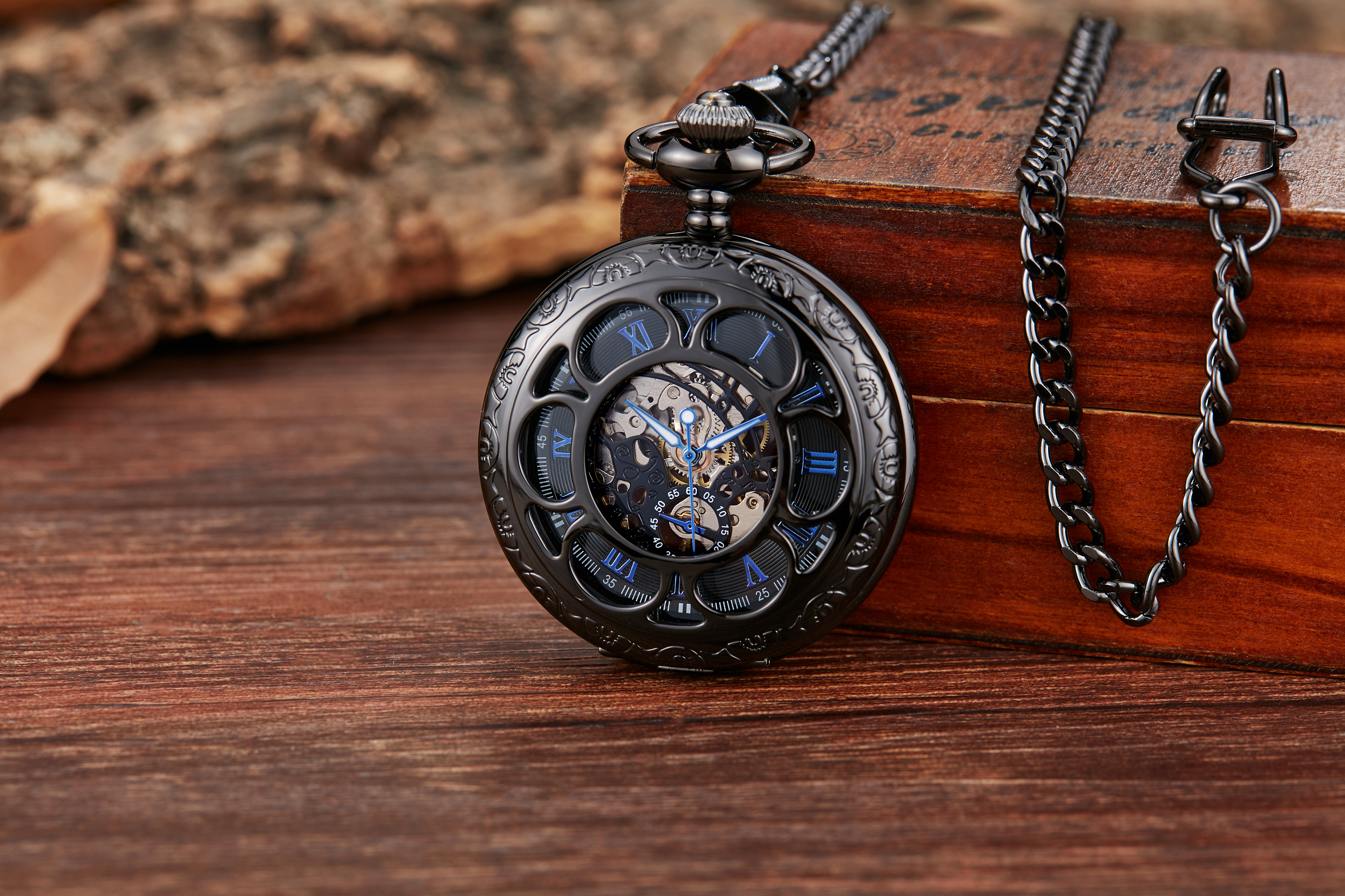 Lichtgevende Mechanische Zakhorloge Steampunk Vintage Hollow Cover Analoge Skeleton Hand Winding Mechanische Zakhorloge voor Mannen: PM239