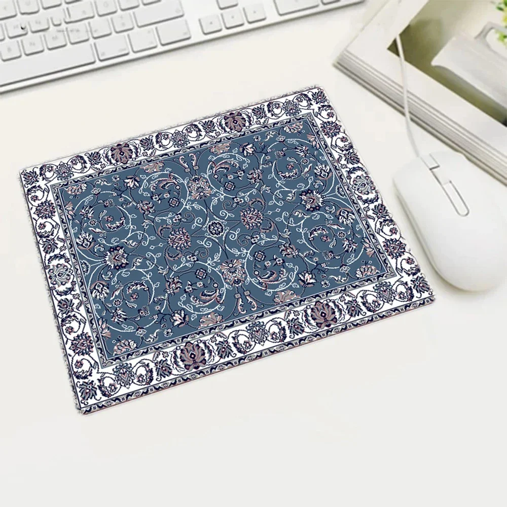 Mini Persian Woven Rug Mat Mousepad Retro Style Carpet Pattern Cup Laptop PC Mouse Pad With Fring Home Office Table Anti-slip: XS / WHITE