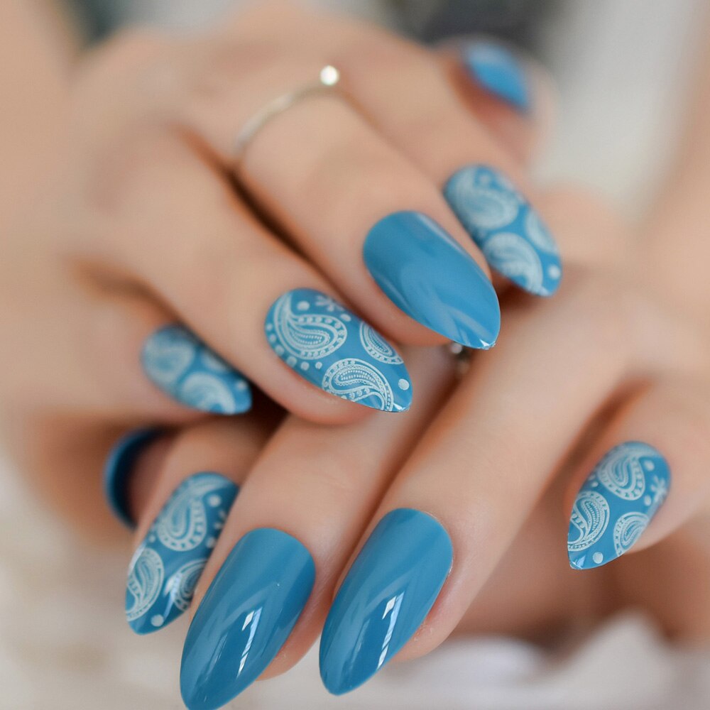 Stiletto bande dessinée fumer blanc faux ongles noir moyen artificiel ongles conseils dessin animé modèle manucure faux ongles: L5046