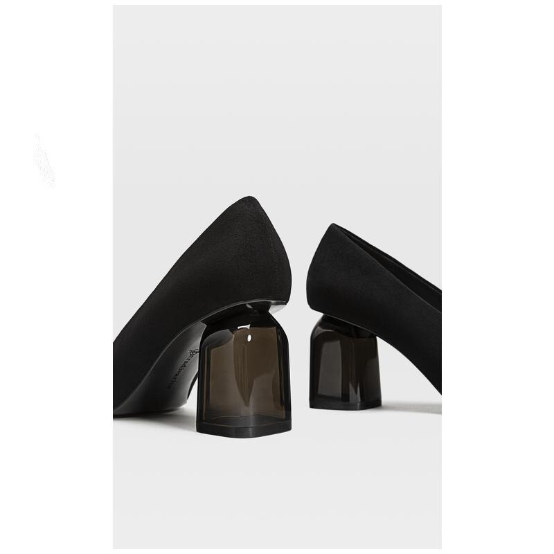 Herfst winter zwarte dames schoenen met blokhak, puntige neus, vreemde hak, damesschoenen met merknaam