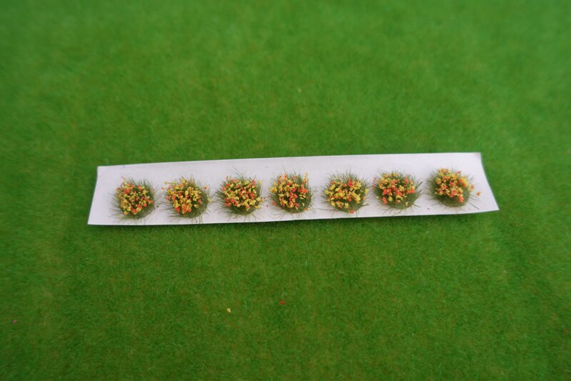 1einstellen Miniatur Garten Dekor Statische Landschaft Modell Landschaft Wargame Gras Büschel DIY Gebäude Layout Sand Tabelle Blume Cluster: Blume 1PC