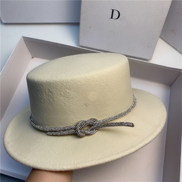 202012-shi autumn winter wool shiny drill rope lady fedoras cap women leisure panama jazz hat: Beige