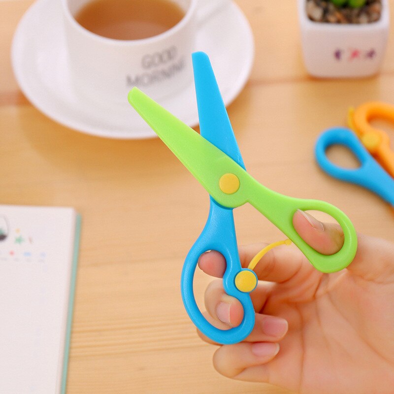 1 ud. De tijeras de seguridad de plástico de cabeza redonda de 137mm para niños, herramienta de corte de papel DIY para niños, para guardería suministros escolares, para chico