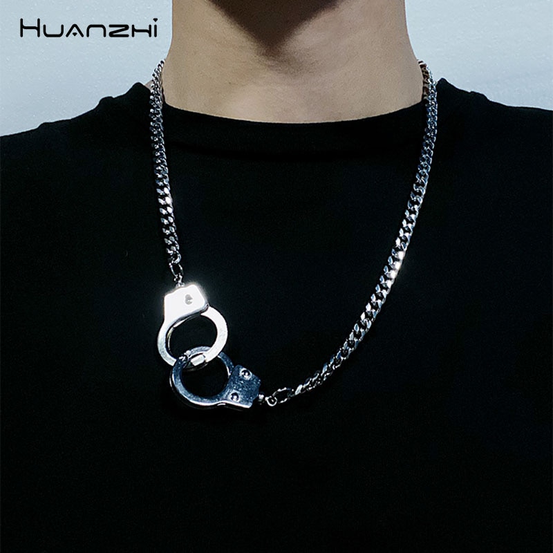 Huanzhi Vintage Punk Handboeien Hanger Ketting Link Klassieke Hip Hop Zilveren Kleur Eenvoudige Stijl Paar Ketting Voor Mannen Sieraden