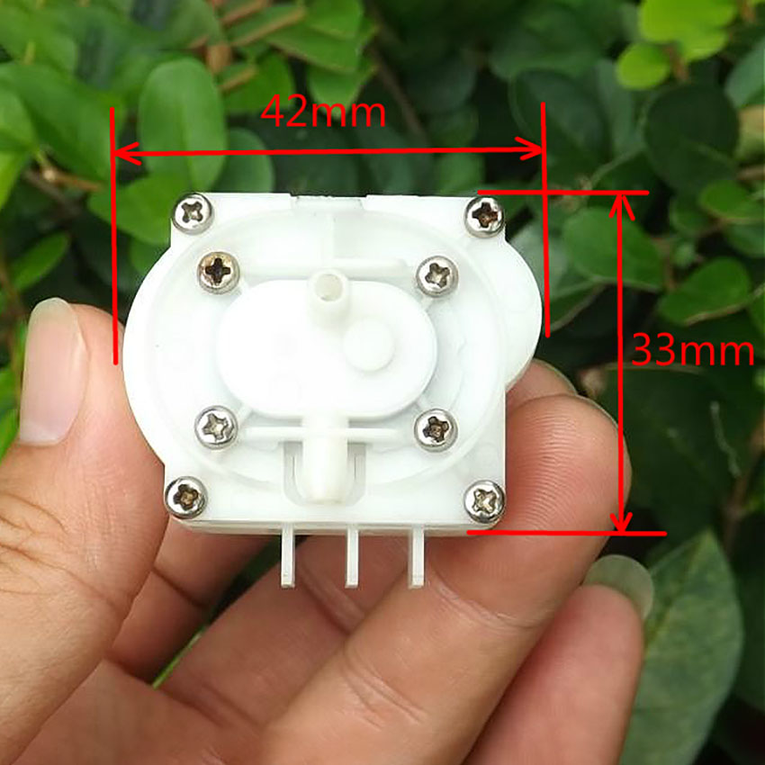 miniature gear pump DC motor water pump DC 5V 0.4L/min oil pump Self-priming pump micro water drilling machine
