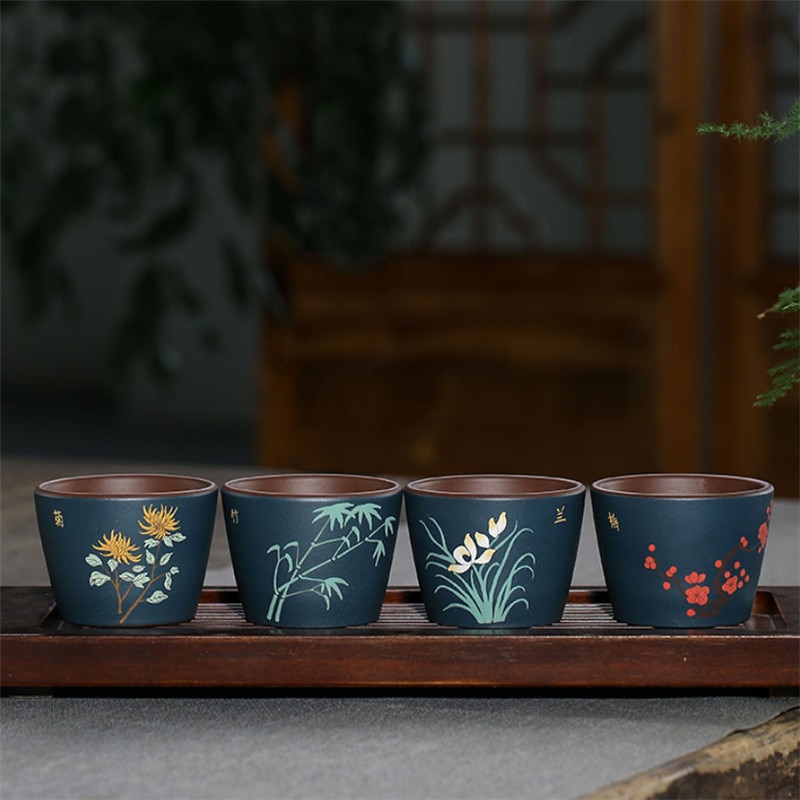Ruwe Erts Paarse Klei Gesneden Thee Cup Creatieve Handgeschilderde Pruim Orchidee Bamboe En Chrysant Master Cup Thee Set drinkware