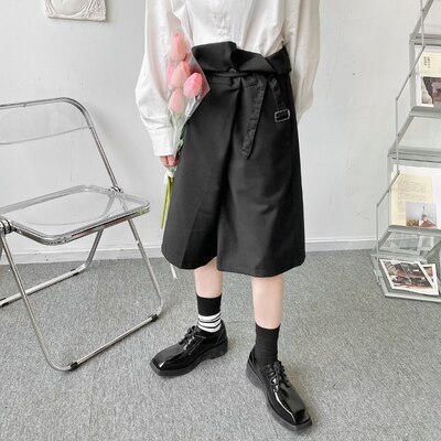 Vent sombre, petite foule, asymétrique déstructurées en short, coiffeur, à jambes larges pantalons décontracté pantalons Capri