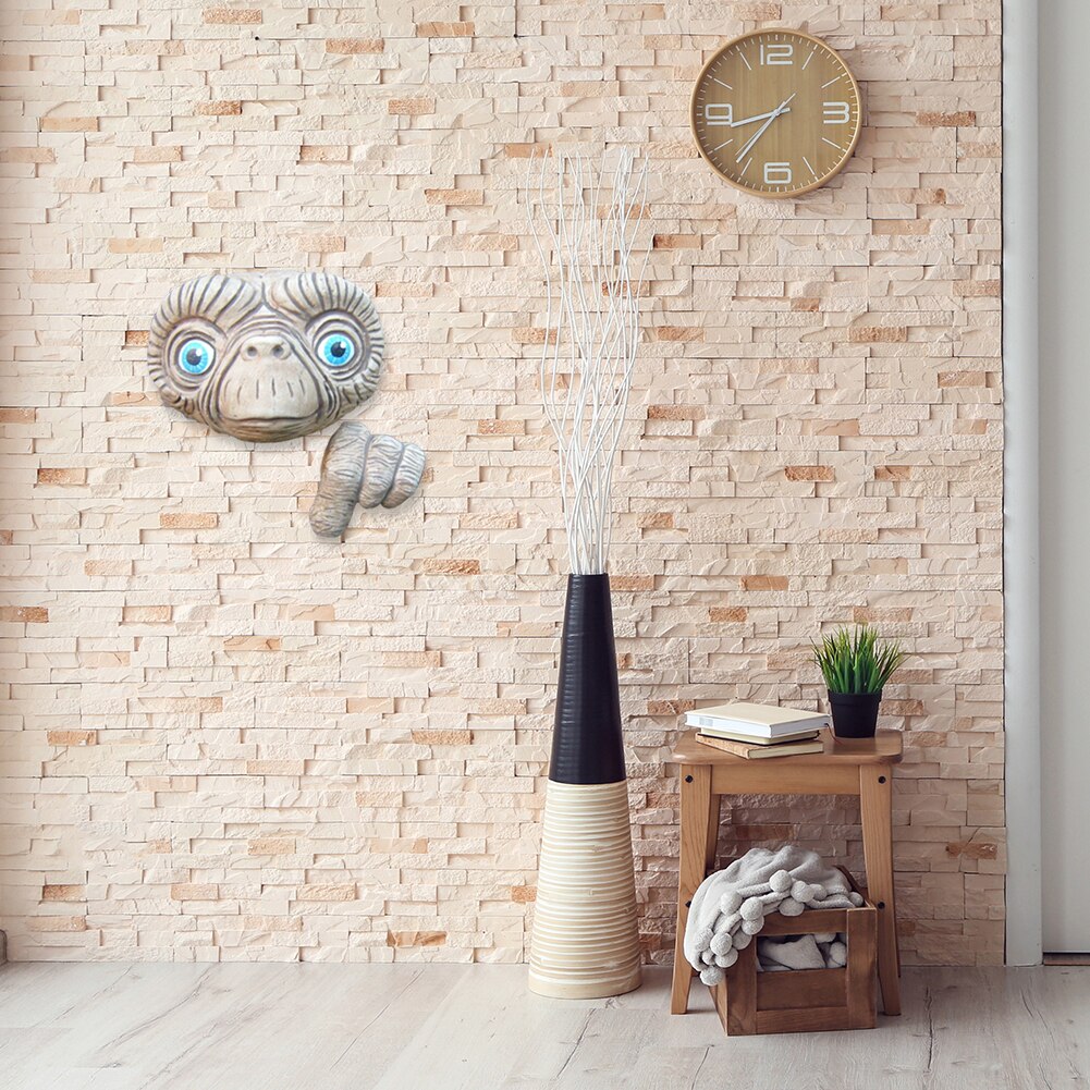 Resin Artificial Alien Face Statues Garden Features Sculpture Outdoor Yard Art Decoration Home Living Room Ornaments