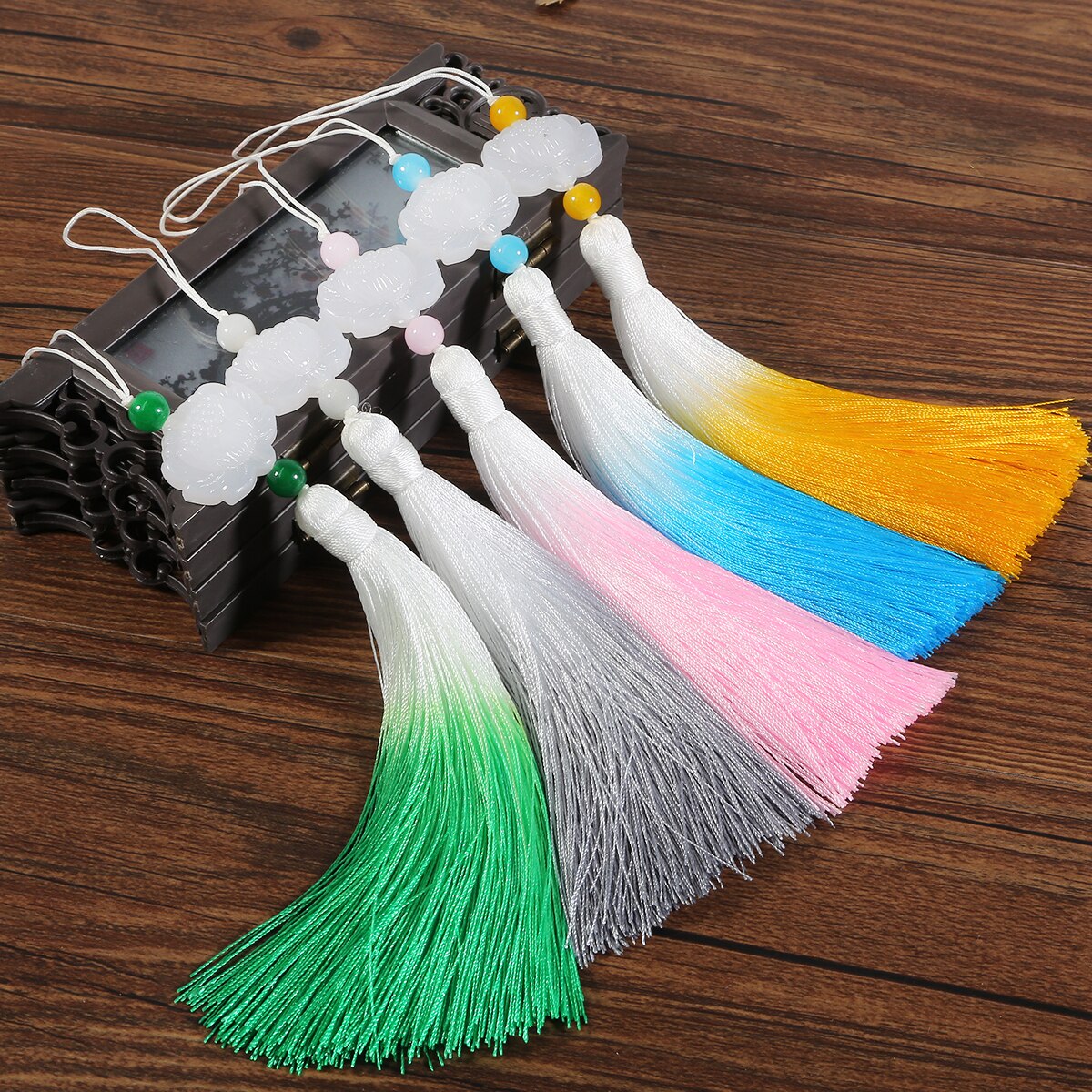 1pc 13cm lotus geleidelijke variatie kwastjes voor doe-het-zelf gordijn ophanging kledinghanger tas huisdecoratie naai-accessoire