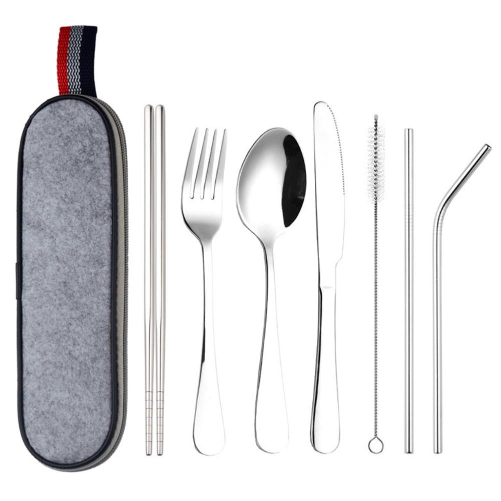 8 st/set rostfritt stål bestick sked ätpinnar rengöringsborste set bärbara silverbestick reseredskap set med fodral halm: A
