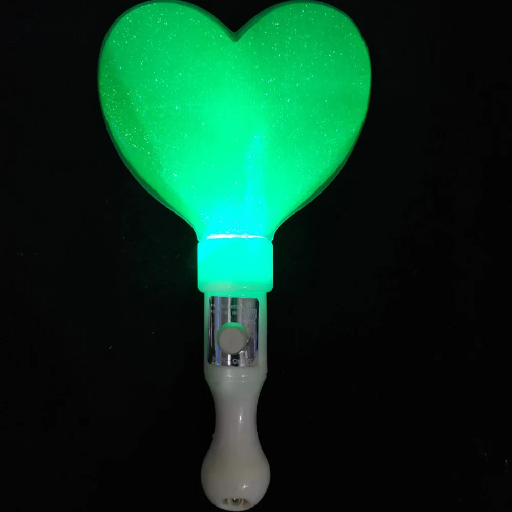 Herzförmige LED-Leuchtstäbe, Love Glow Konzert-Cheer-Sticks, batteriebetrieben, Konzert, Partyzubehör: green