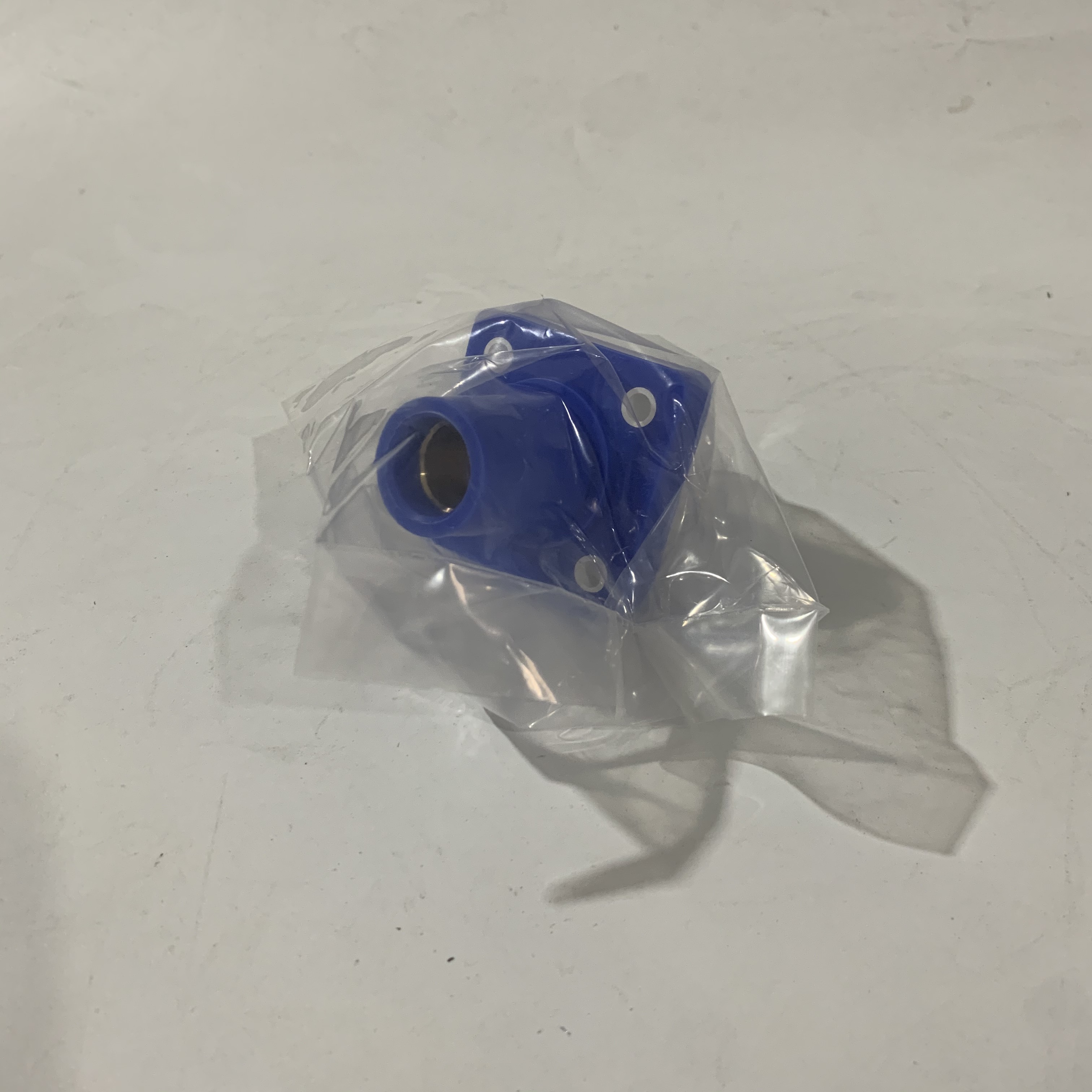 16 Series Cam-Lock 400A Female Chassis Connector Panel Mount Threaded Socket