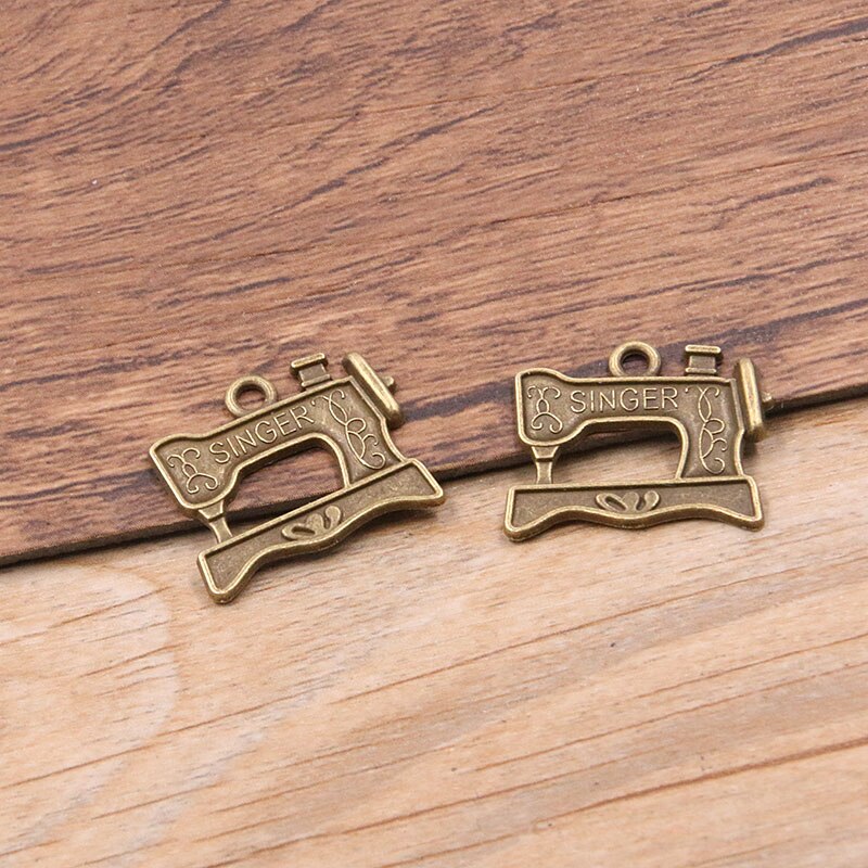 20Stck 3 Arten Spritze Stethoskop Reize Medizin Flasche Thermometer Anhänger Schmuck, Der Für DIY Handgemachte Handwerk: 5I11