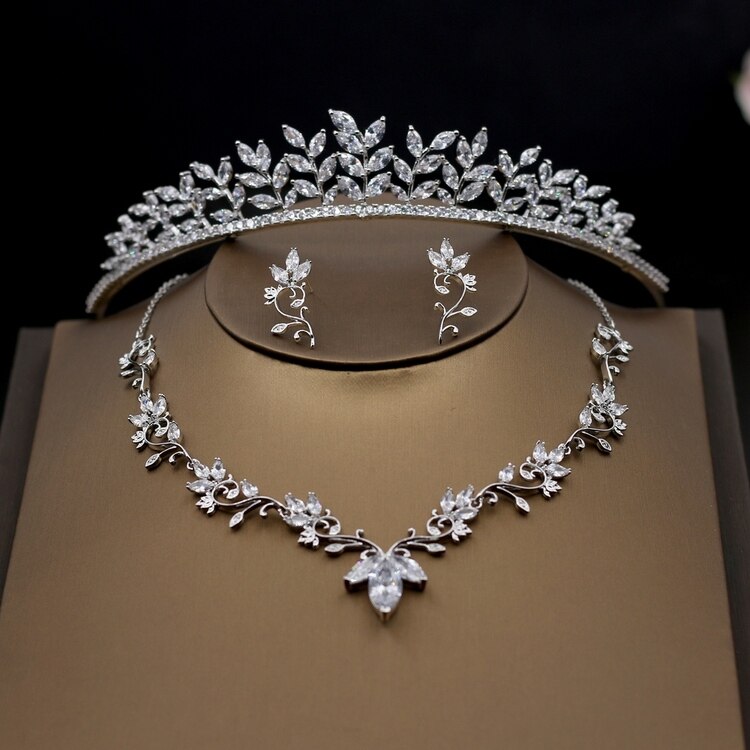 3 Stck Zirkonia Schmuck einstellen Marquise schneiden Zirkon Anlage Prinzessin Hochzeit Tiara Krone Frauen Halsketten Ohrringe: alle