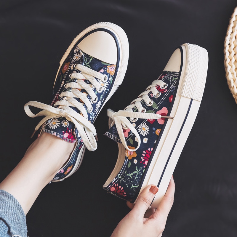 Sommer platform blomster lærred sko kvinder afslappet all-match koreansk stil trendy sko blomster pink sneakers 5.0cm hæl