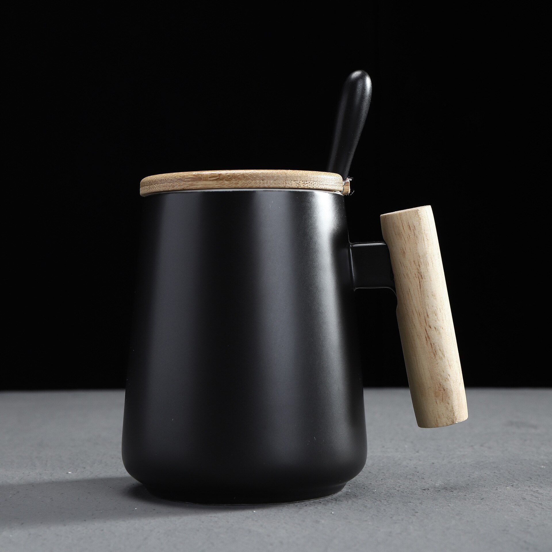 Creatieve Keramische Mok Houten Handvat Koffie Tumbler Cups Tazas De Ceramica Creativas Geurende Thee Melk Sap Cafe Tuimelaars Mokken: Black set
